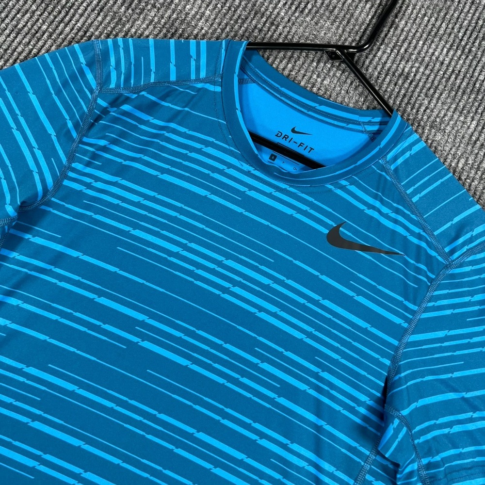 Nike Dri Fit Fitted Shirt Mens Small Blue Striped Short Sleeve Active Gym Run
